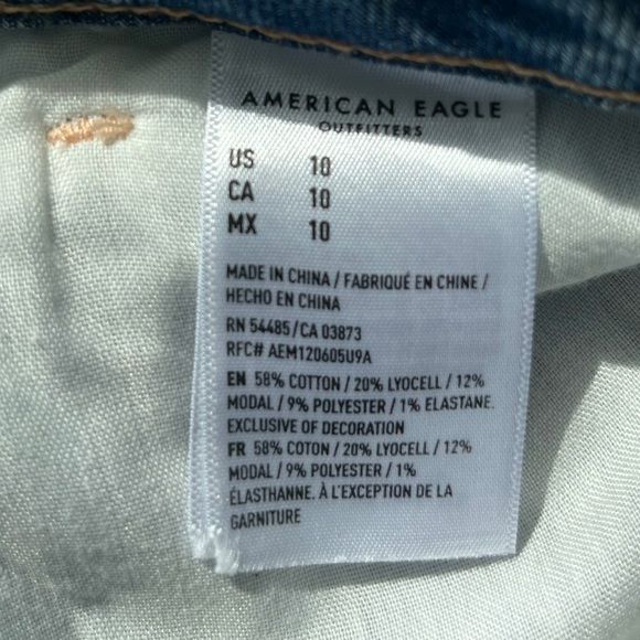 American Eagle Mom Distressed Jean Shorts - Picture 4 of 4